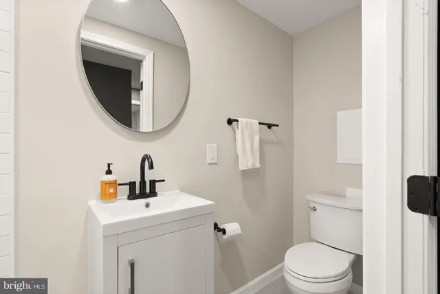 $2,800 | 7393 Colton Lane, Manassas, VA 20109