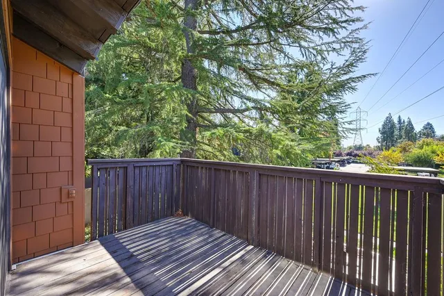 a view of a tennis court