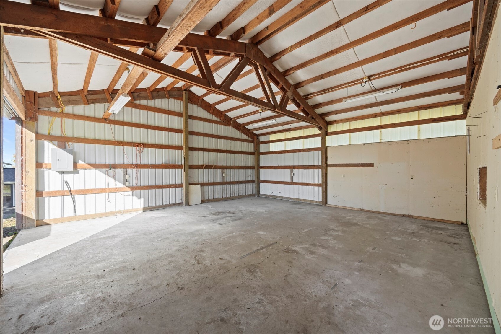 3505 East Smith Road Bellingham, WA 98226 - Photo 39 of 40 a view of an empty room with a window