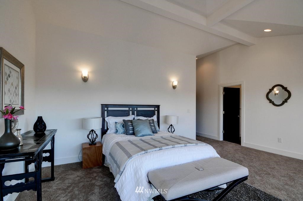 4757 23rd Avenue Southwest Seattle, WA 98106 - Photo 12 of 25