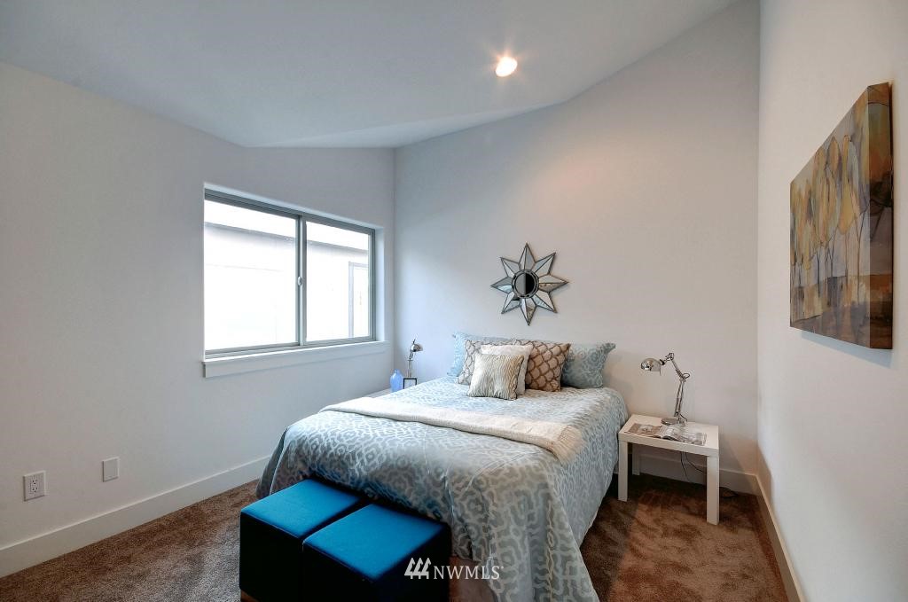 4757 23rd Avenue Southwest Seattle, WA 98106 - Photo 15 of 25