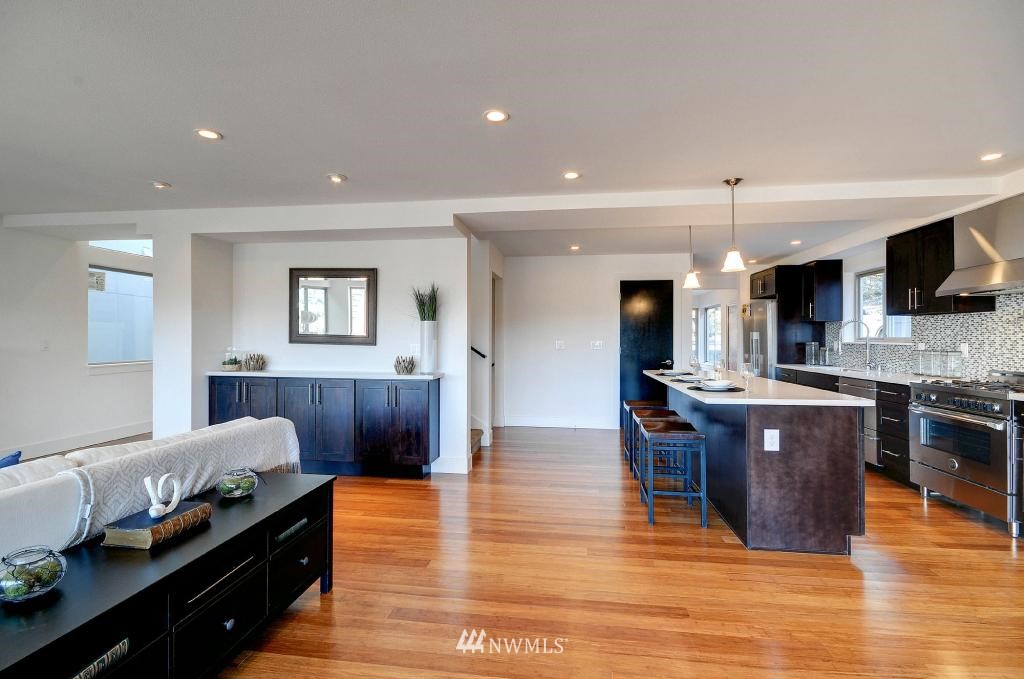 4757 23rd Avenue Southwest Seattle, WA 98106 - Photo 6 of 25