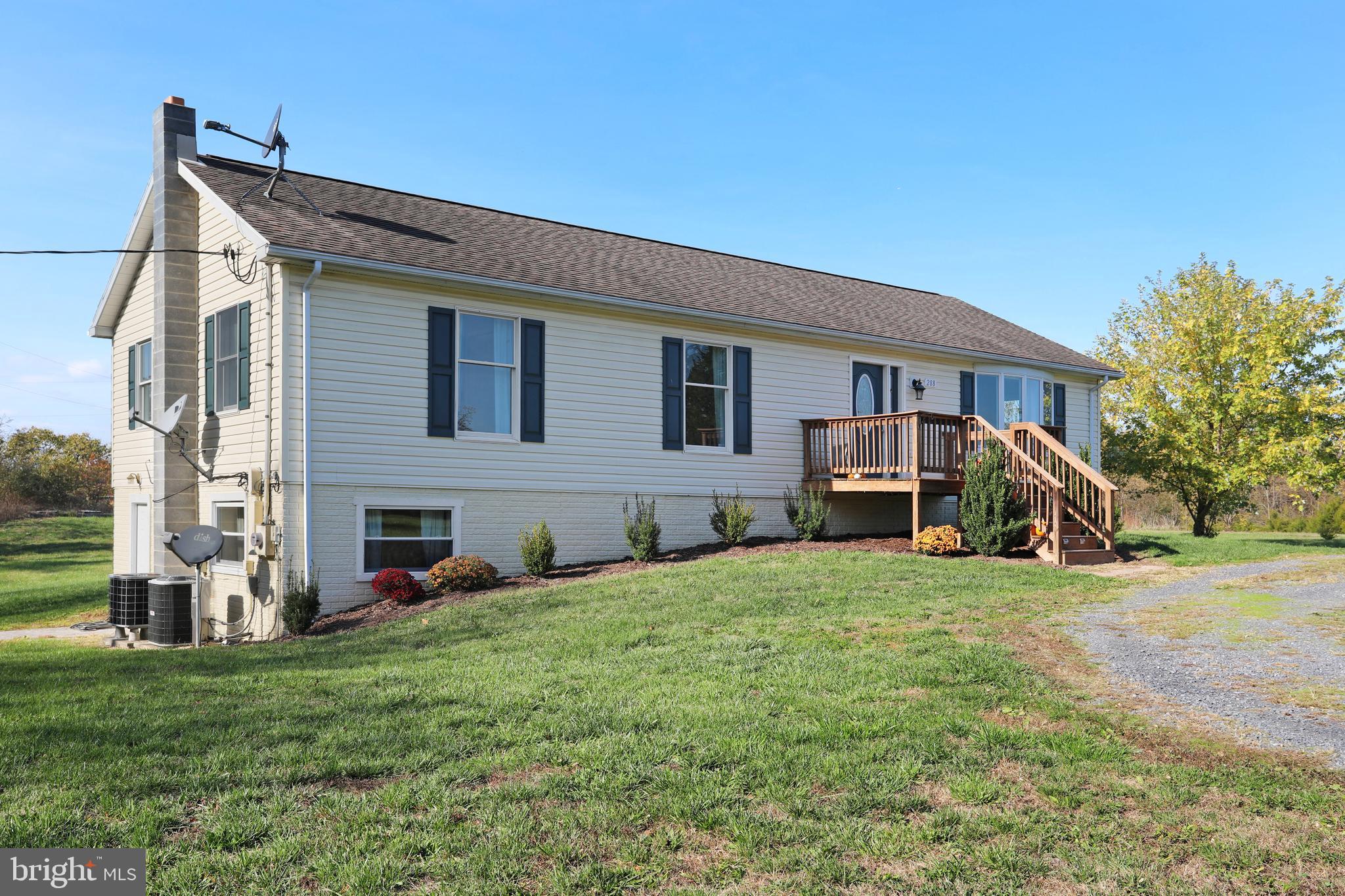 288 Meadow Branch Road Middletown, VA 22645 - Photo 3 of 45