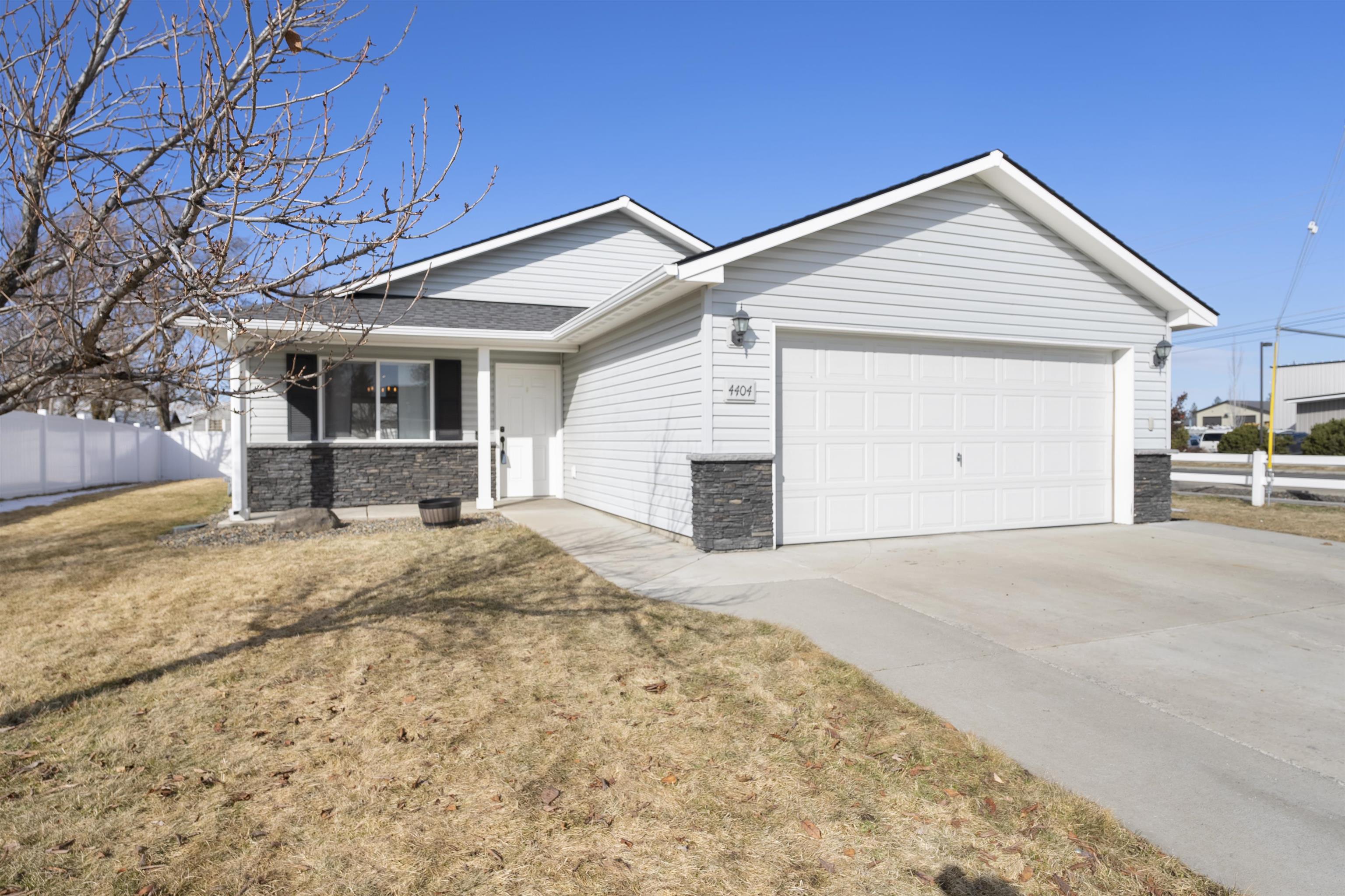 4404 South Carnation Road Spokane, WA 99224 - Photo 1 of 23