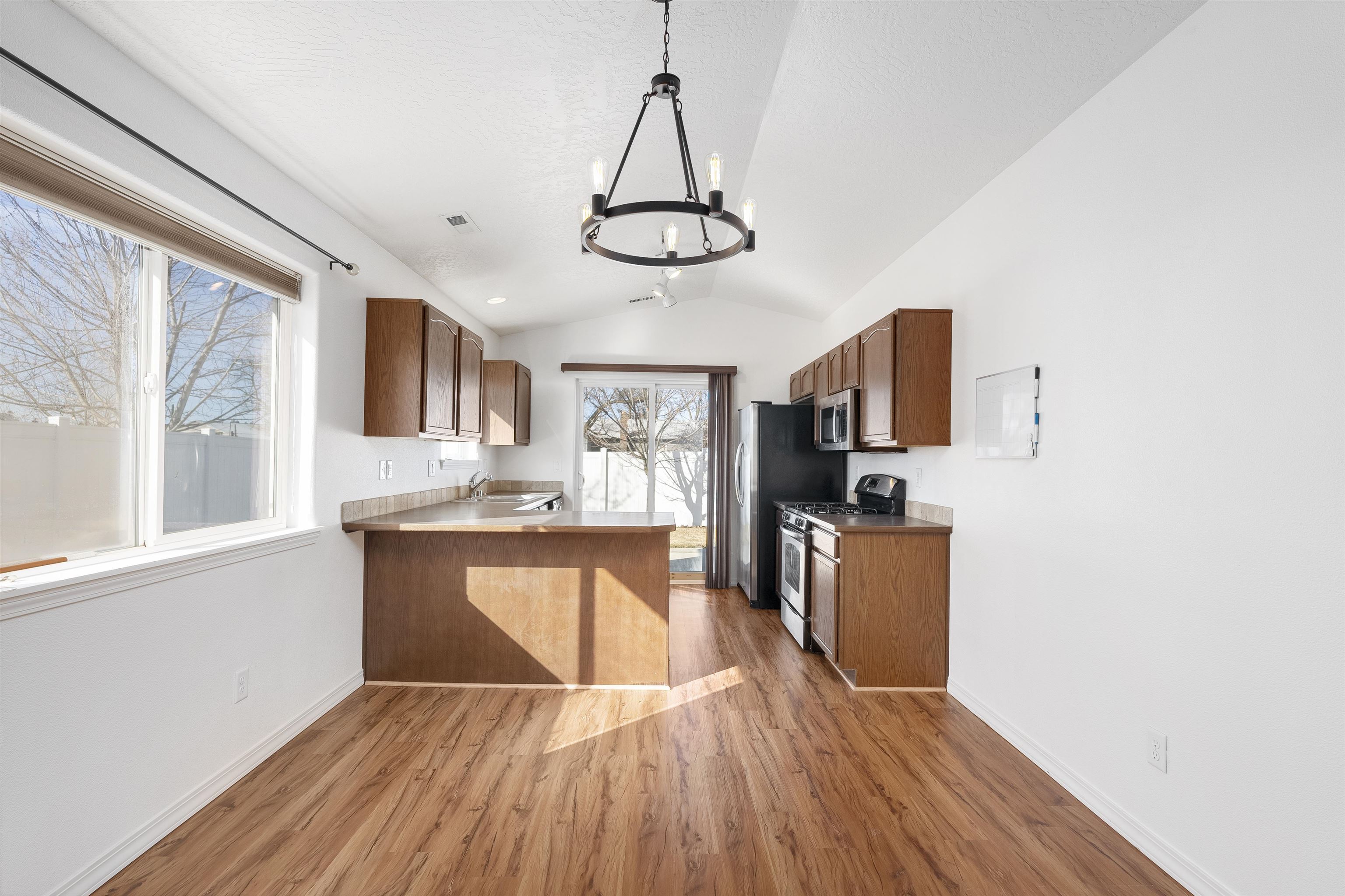 4404 South Carnation Road Spokane, WA 99224 - Photo 8 of 23