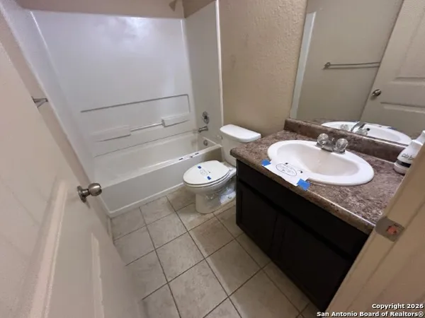 $194,900 | 1412 Birmingham Drive, Seguin, TX 78155