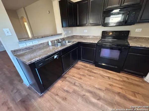 $194,900 | 1412 Birmingham Drive, Seguin, TX 78155
