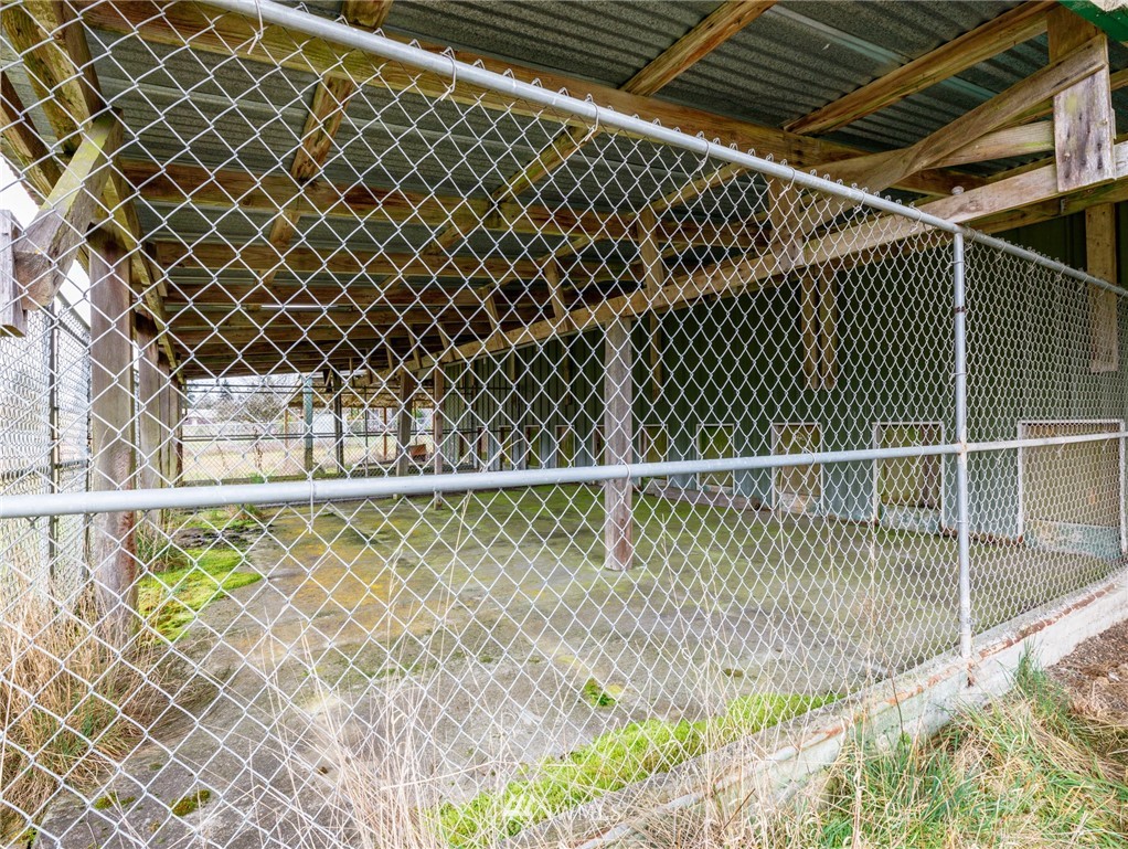 484 West Avery Road Winlock, WA 98596 - Photo 39 of 39 a view of a balcony