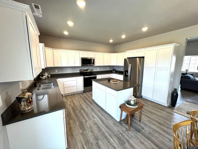 $395,000 | 4714 Latigo Lp Road, Torrington, WY 82240