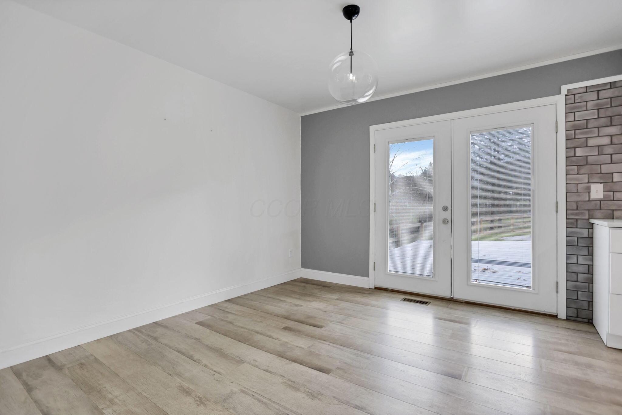 1160 Pembroke Road Newark, OH 43055 - Photo 10 of 58 Dining Room