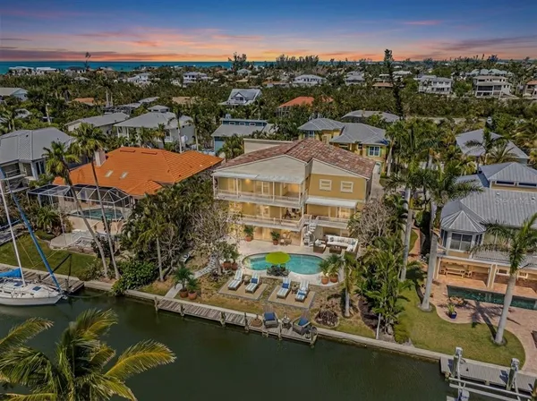 $3,200,000 | 614 Norton Street, Longboat Key, FL 34228