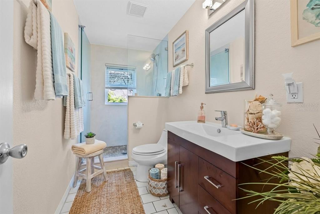 614 Norton Street Longboat Key, FL 34228 - Photo 22 of 46