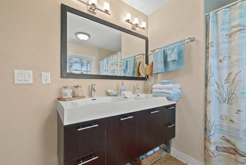 614 Norton Street Longboat Key, FL 34228 - Photo 23 of 46