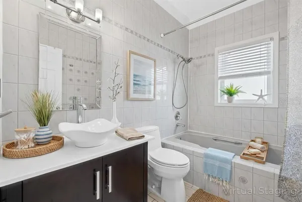 $3,200,000 | 614 Norton Street, Longboat Key, FL 34228
