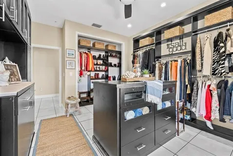$3,200,000 | 614 Norton Street, Longboat Key, FL 34228