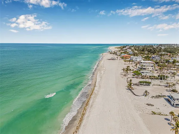$3,200,000 | 614 Norton Street, Longboat Key, FL 34228