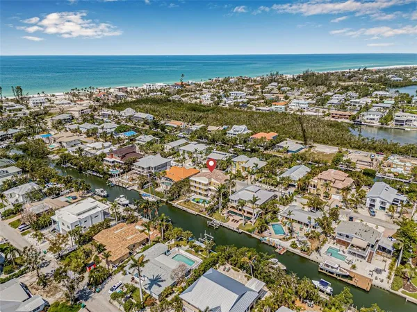 $3,200,000 | 614 Norton Street, Longboat Key, FL 34228