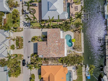 $3,200,000 | 614 Norton Street, Longboat Key, FL 34228