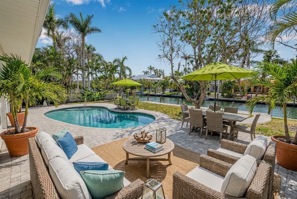 614 Norton Street Longboat Key, FL 34228 - Photo 5 of 46