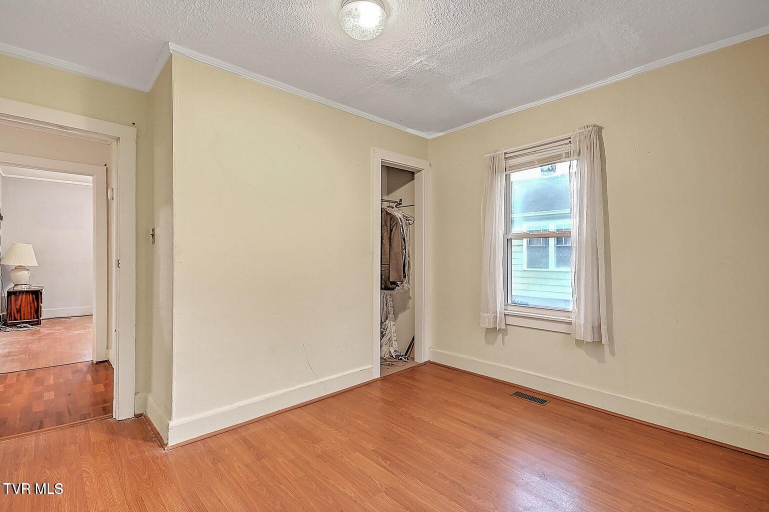 208 Gravely Road Kingsport, TN 37665 - Photo 15 of 25 20240604094657617807000000-o