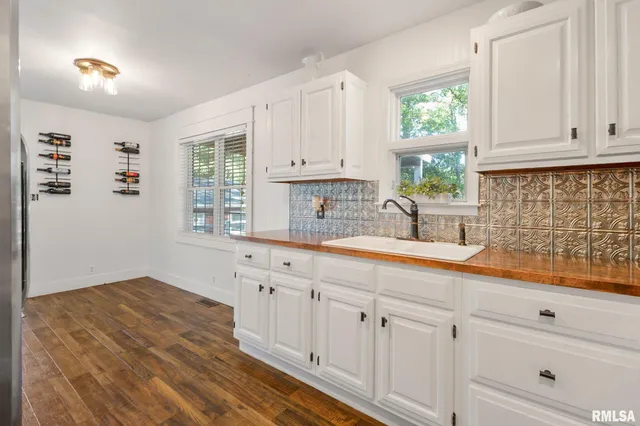 $155,000 | 1418 East County Road 750 East, Carmi, IL 62821