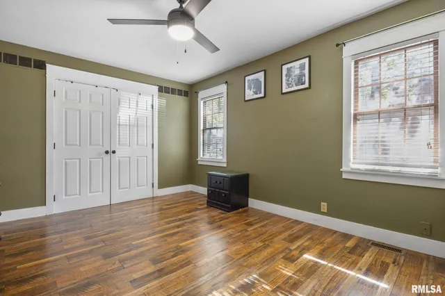 $155,000 | 1418 East County Road 750 East, Carmi, IL 62821