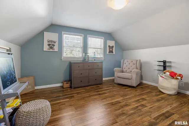 $155,000 | 1418 East County Road 750 East, Carmi, IL 62821