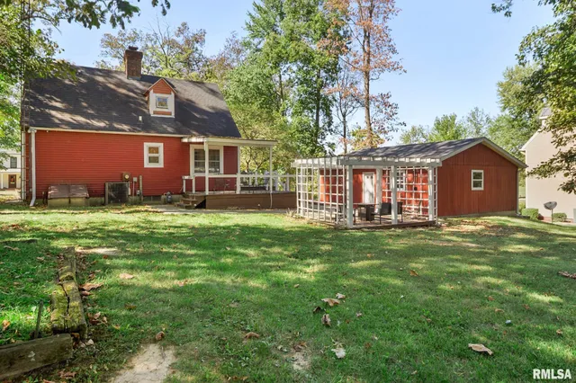 $155,000 | 1418 East County Road 750 East, Carmi, IL 62821