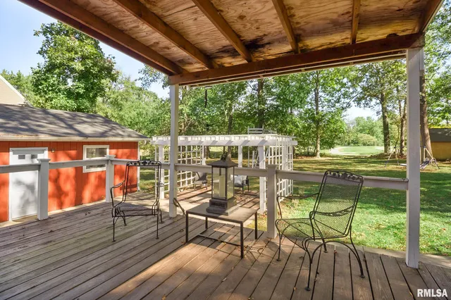 $155,000 | 1418 East County Road 750 East, Carmi, IL 62821