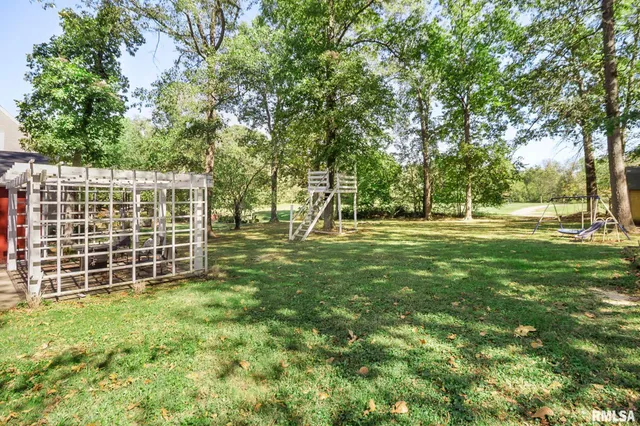 $155,000 | 1418 East County Road 750 East, Carmi, IL 62821