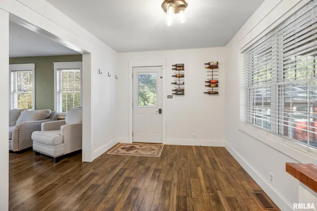 $155,000 | 1418 East County Road 750 East, Carmi, IL 62821