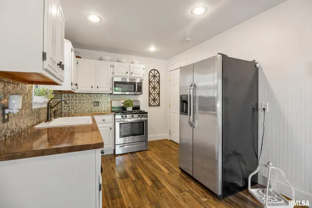 $155,000 | 1418 East County Road 750 East, Carmi, IL 62821