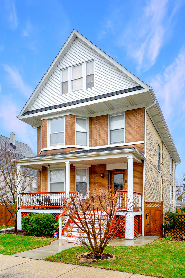 4328 North Springfield Avenue Chicago, IL 60618 - Photo 3 of 28 Gallery Image 3