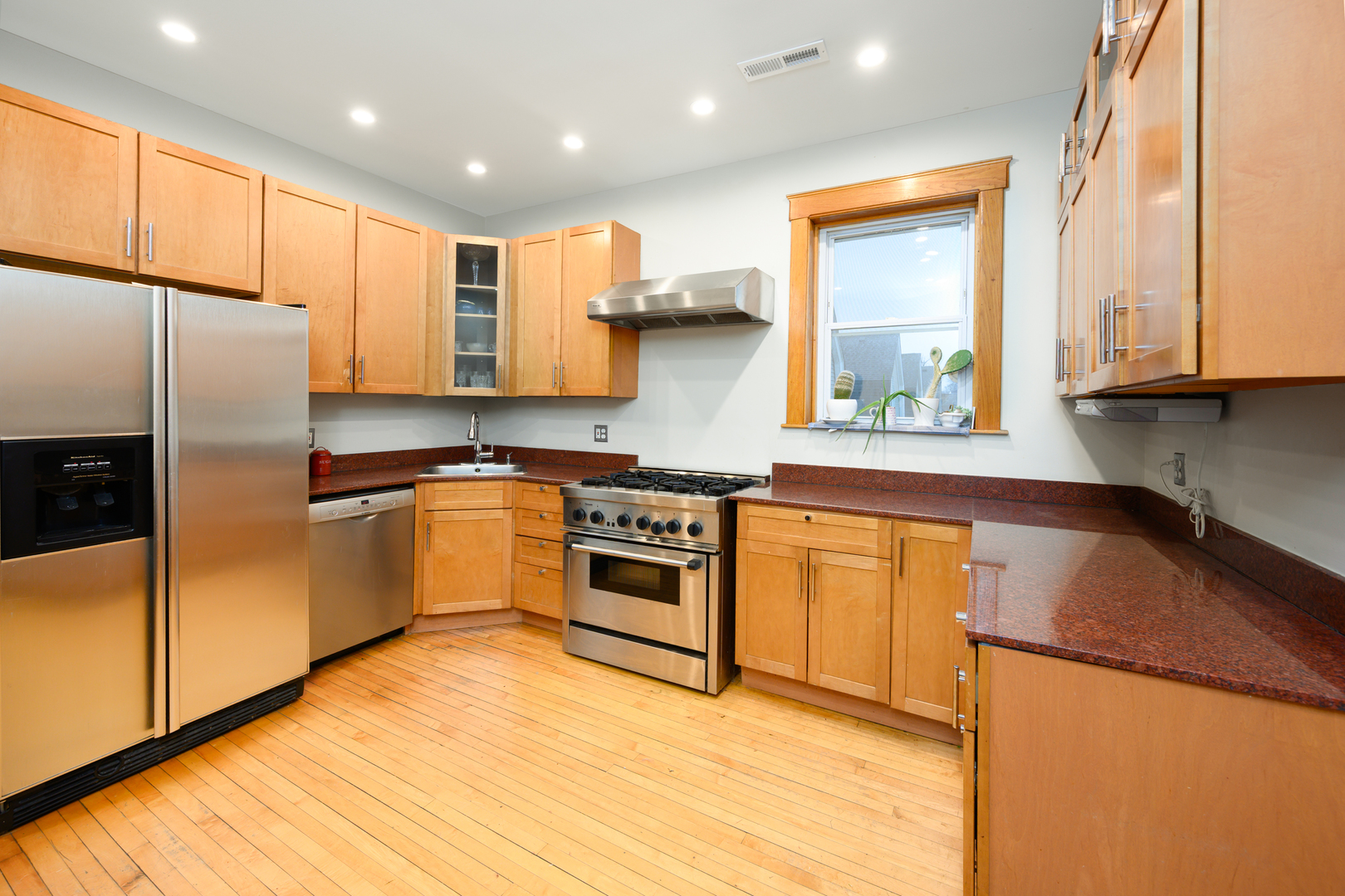 4328 North Springfield Avenue Chicago, IL 60618 - Photo 7 of 28 Gallery Image 7