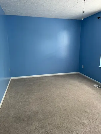 $2,600 | 7459 Aspenpark Road, Lorton, VA 22079