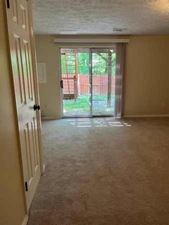 $2,600 | 7459 Aspenpark Road, Lorton, VA 22079