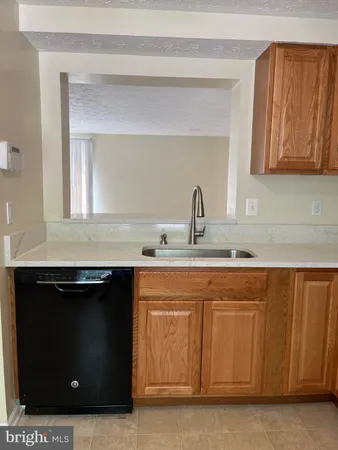 $2,600 | 7459 Aspenpark Road, Lorton, VA 22079