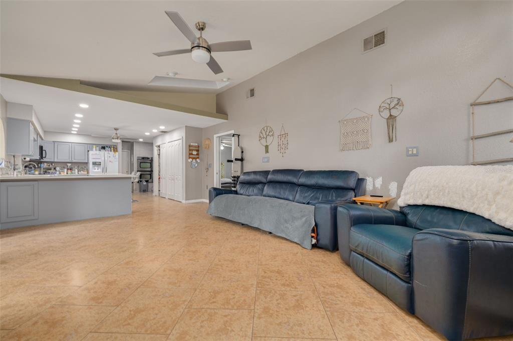 7151 Red Oak Loop New Port Richey, FL 34654 - Photo 13 of 36 Gallery Image 13