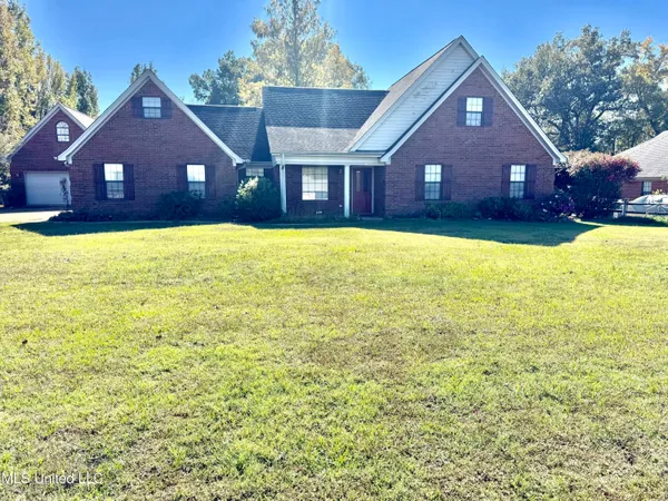 $349,000 | 1999 Edgewood Boulevard, Hernando, MS 38632