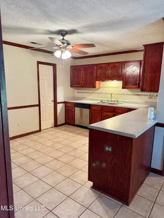 $349,000 | 1999 Edgewood Boulevard, Hernando, MS 38632