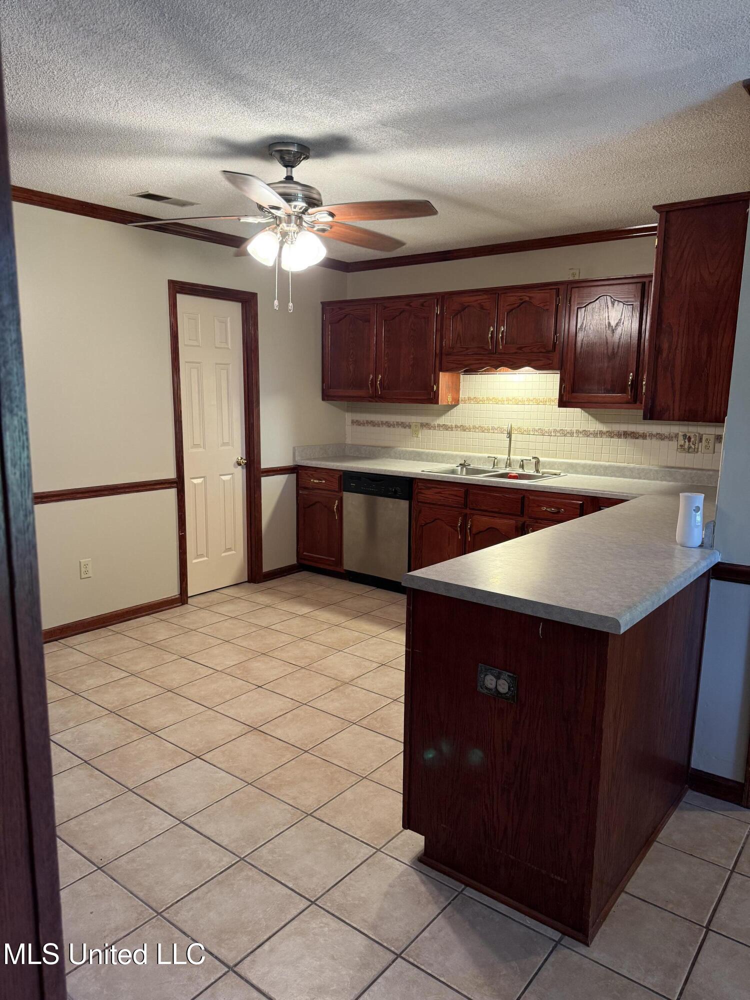 1999 Edgewood Boulevard Hernando, MS 38632 - Photo 18 of 52 IMG_1442