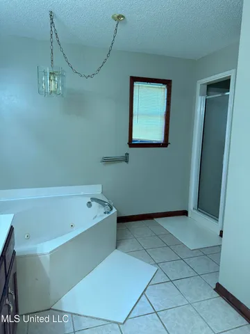 $359,900 | 1999 Edgewood Boulevard, Hernando, MS 38632