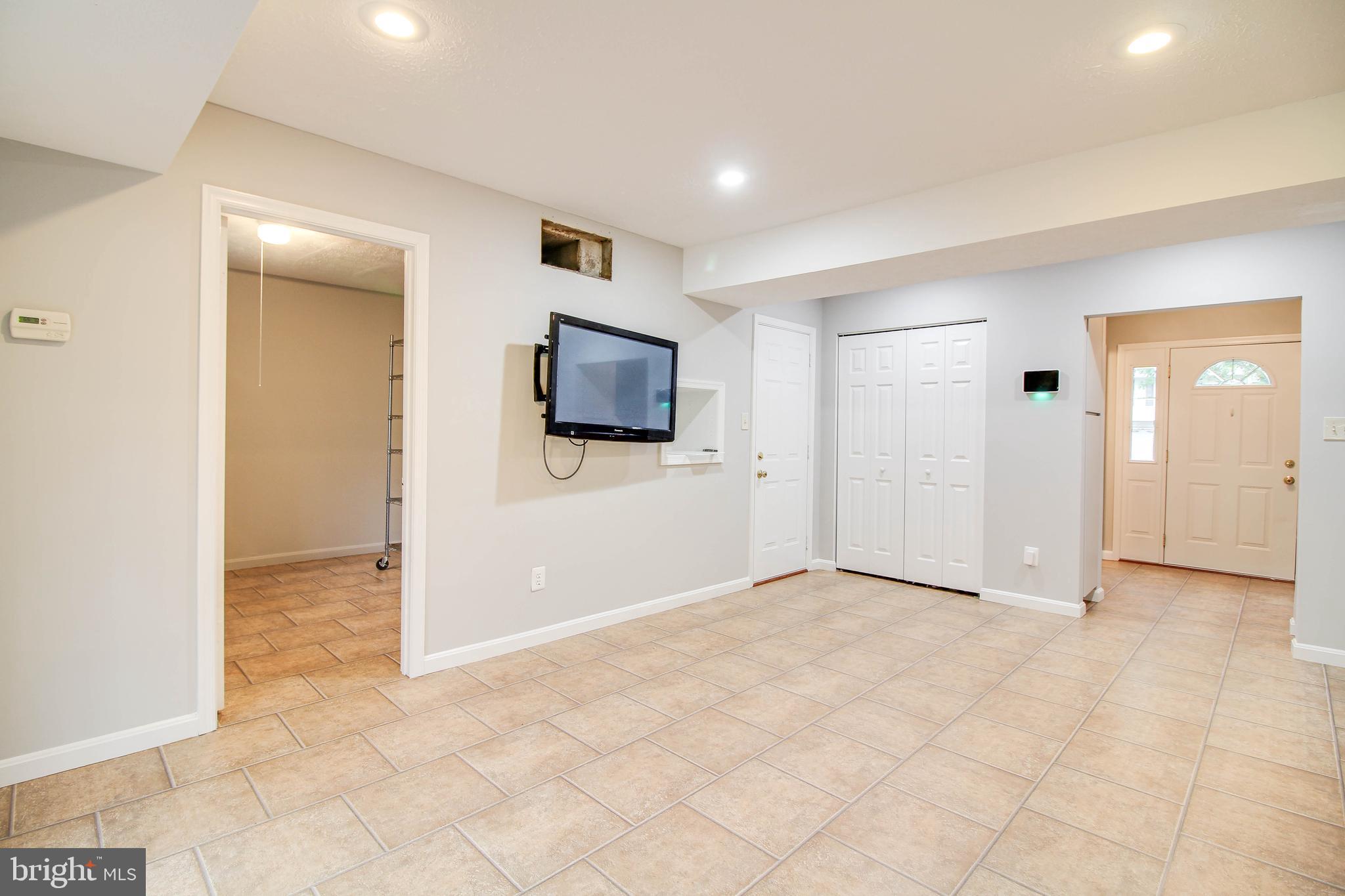 8217 Grainfield Road Severn, MD 21144 - Photo 9 of 43 TV conveys with home