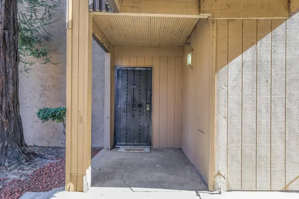 a view of entryway