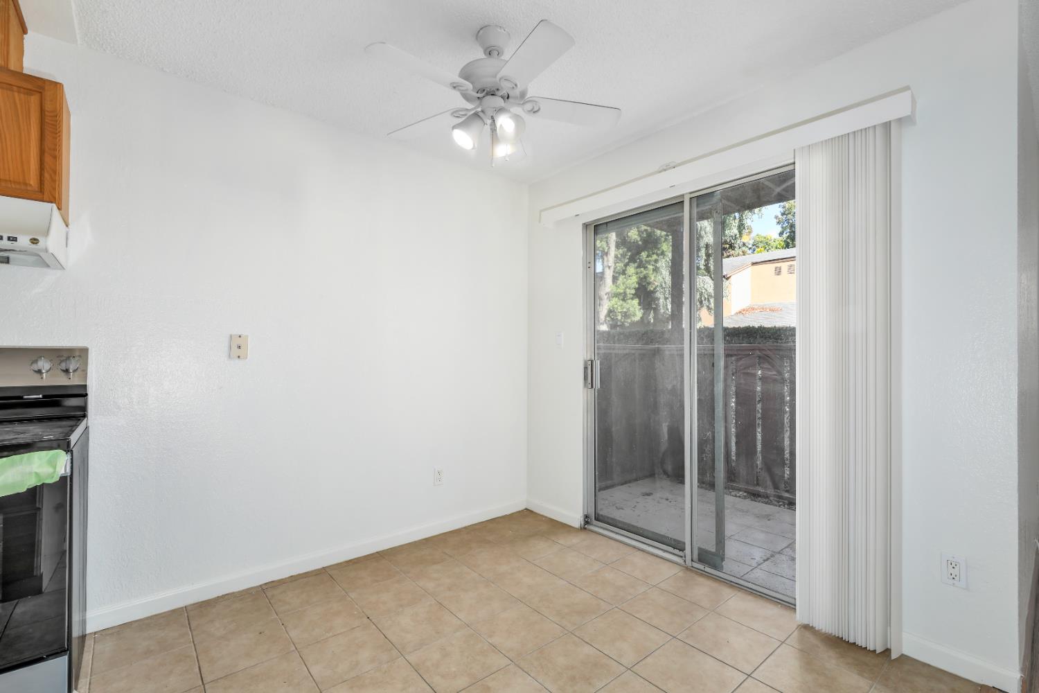 4332 Pacific Avenue, Unit 25 Stockton, CA 95207 - Photo 24 of 38 a view of an empty room with a window