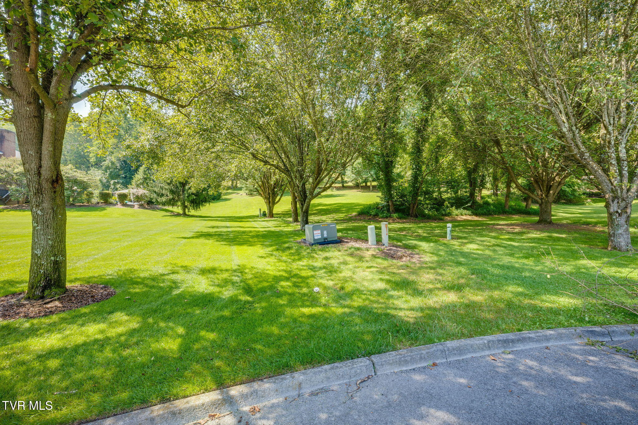 5105 Edens Way, Unit 12 Kingsport, TN 37664 - Photo 3 of 16 101