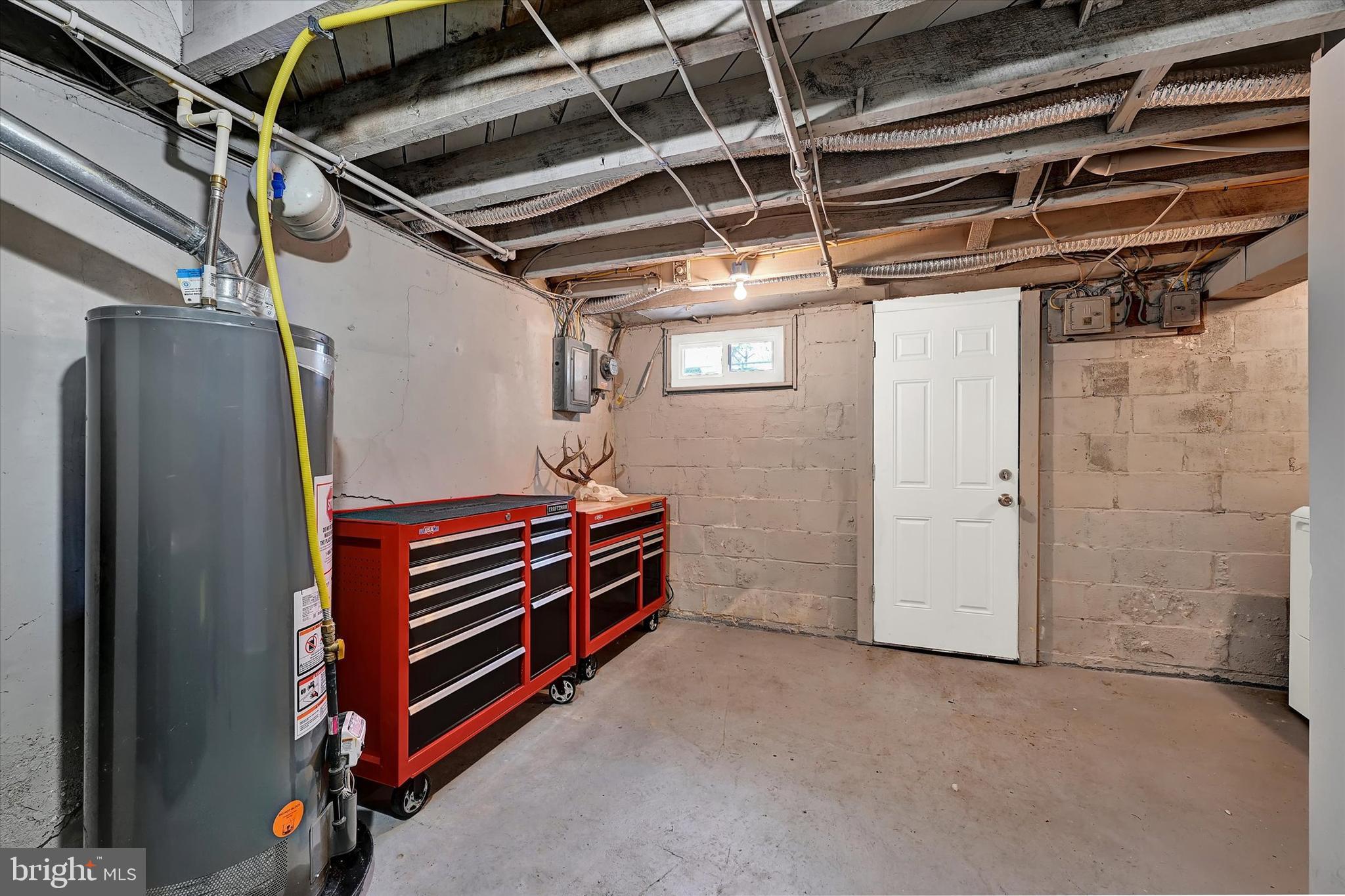 3482 Dunhaven Road Dundalk, MD 21222 - Photo 24 of 33 a view of room with wooden ceiling