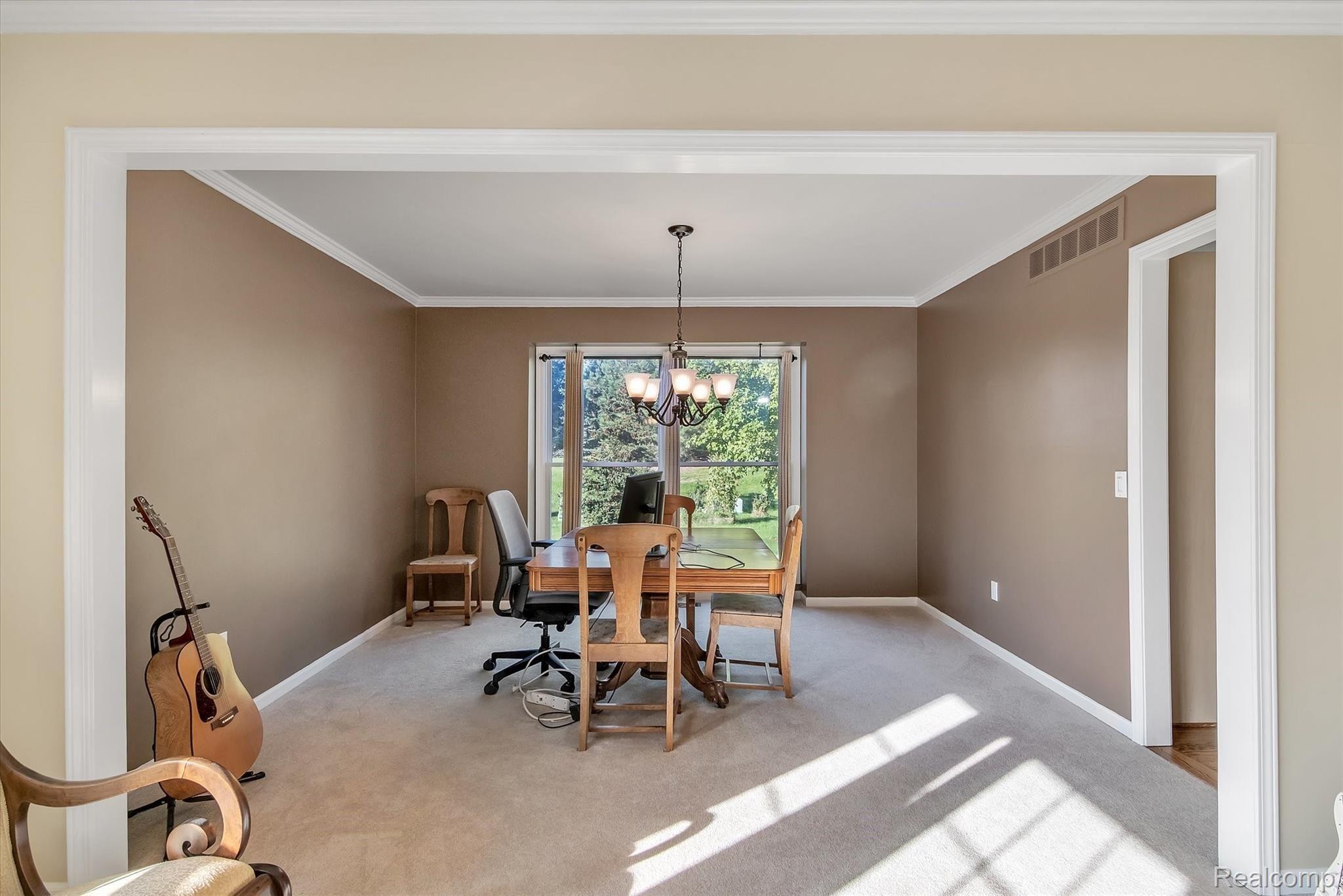 46474 Mornington Road Canton, MI 48188 - Photo 8 of 41 09-46474-Mornington-Rd-WindowStill-Real-Estate-Photography-9.jpg