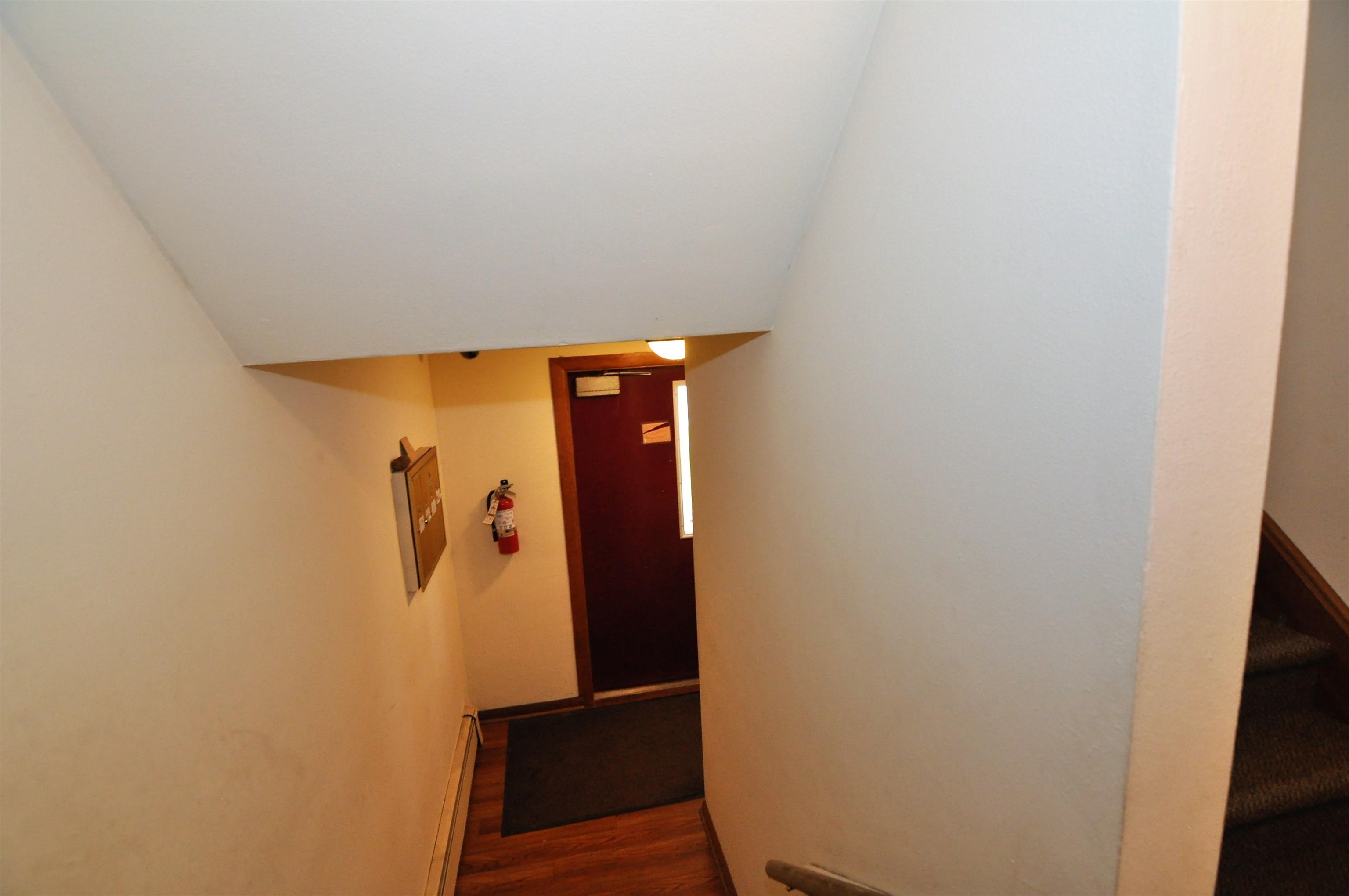 2308 Parmenter Street Middleton, WI 53562 - Photo 8 of 10