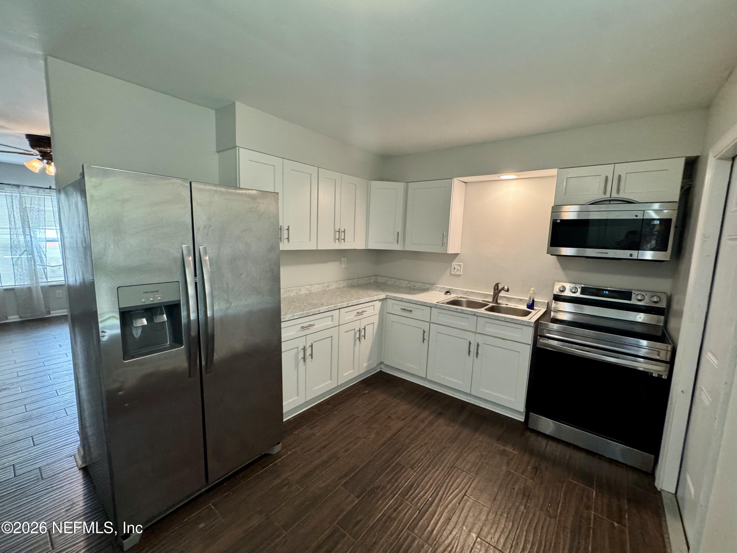 707 Rainer Road, Unit 4 Baldwin, FL 32234 - Photo 4 of 8 Kitchen
